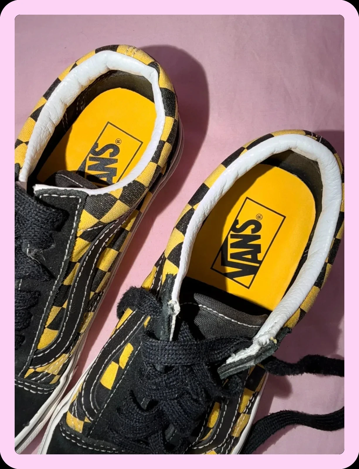 Zapatillas Vans Old Skool con patrón a cuadros amarillo y negro. En muy buen estado. – photo 3